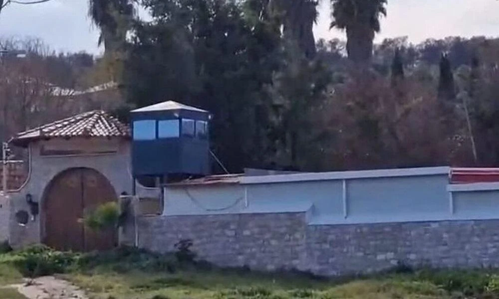 Μάνδρα: «Καραμπινάτο συμβόλαιο» με υπογραφή 15 σφαιρών
